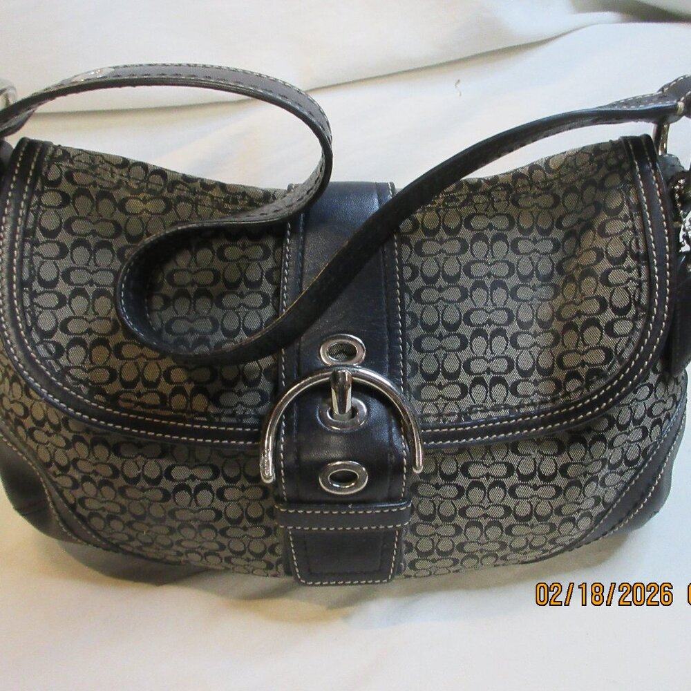 VINTAGE "OLDER, THE GOOD STUFF"~SOHO~COACH CC MONOGRAMMED PURSE~BLACK LEATHER